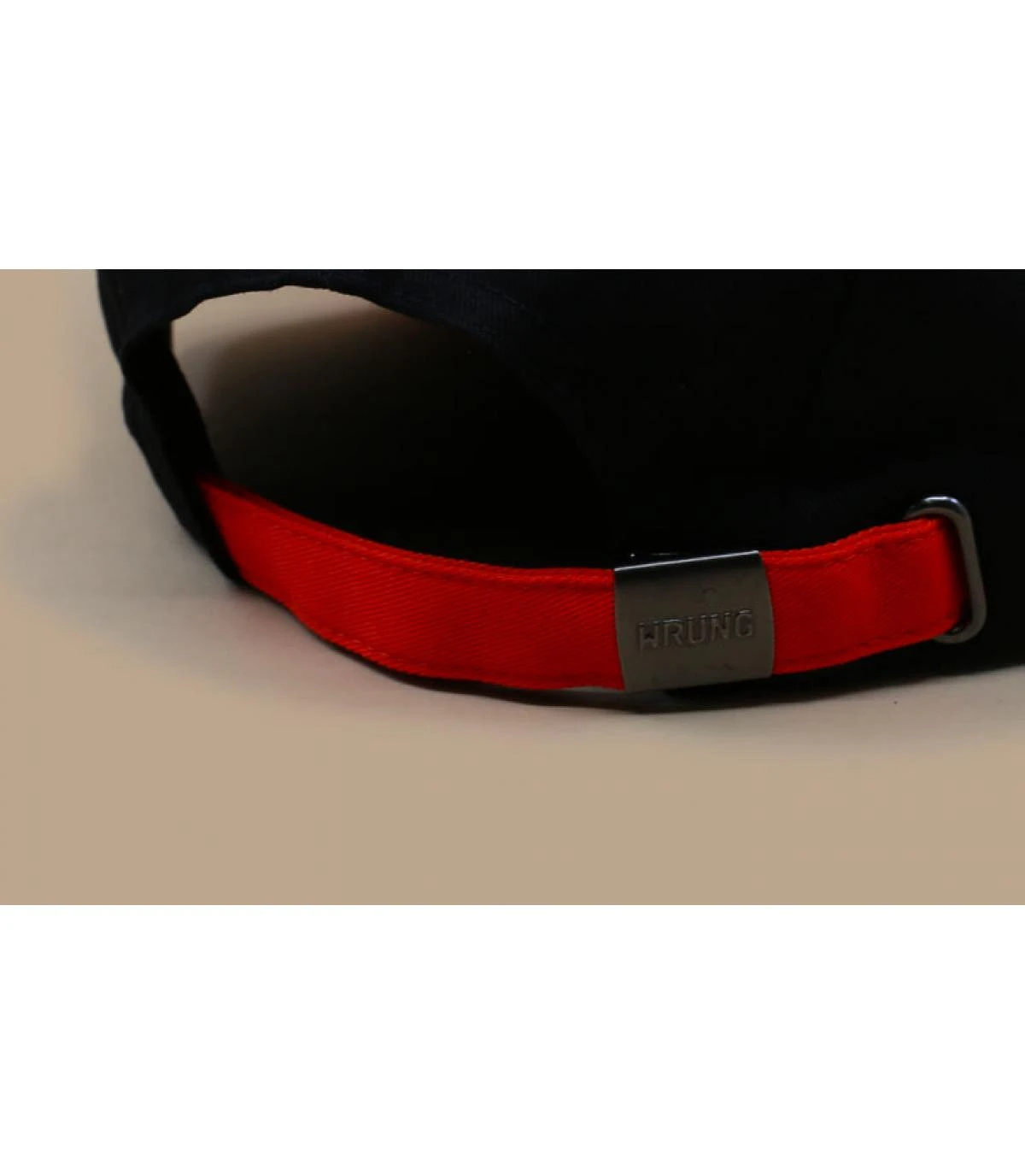 5 Panel Box black 5 Panel Box Black -Célèbre Chapeaux Magasin 5 panel box