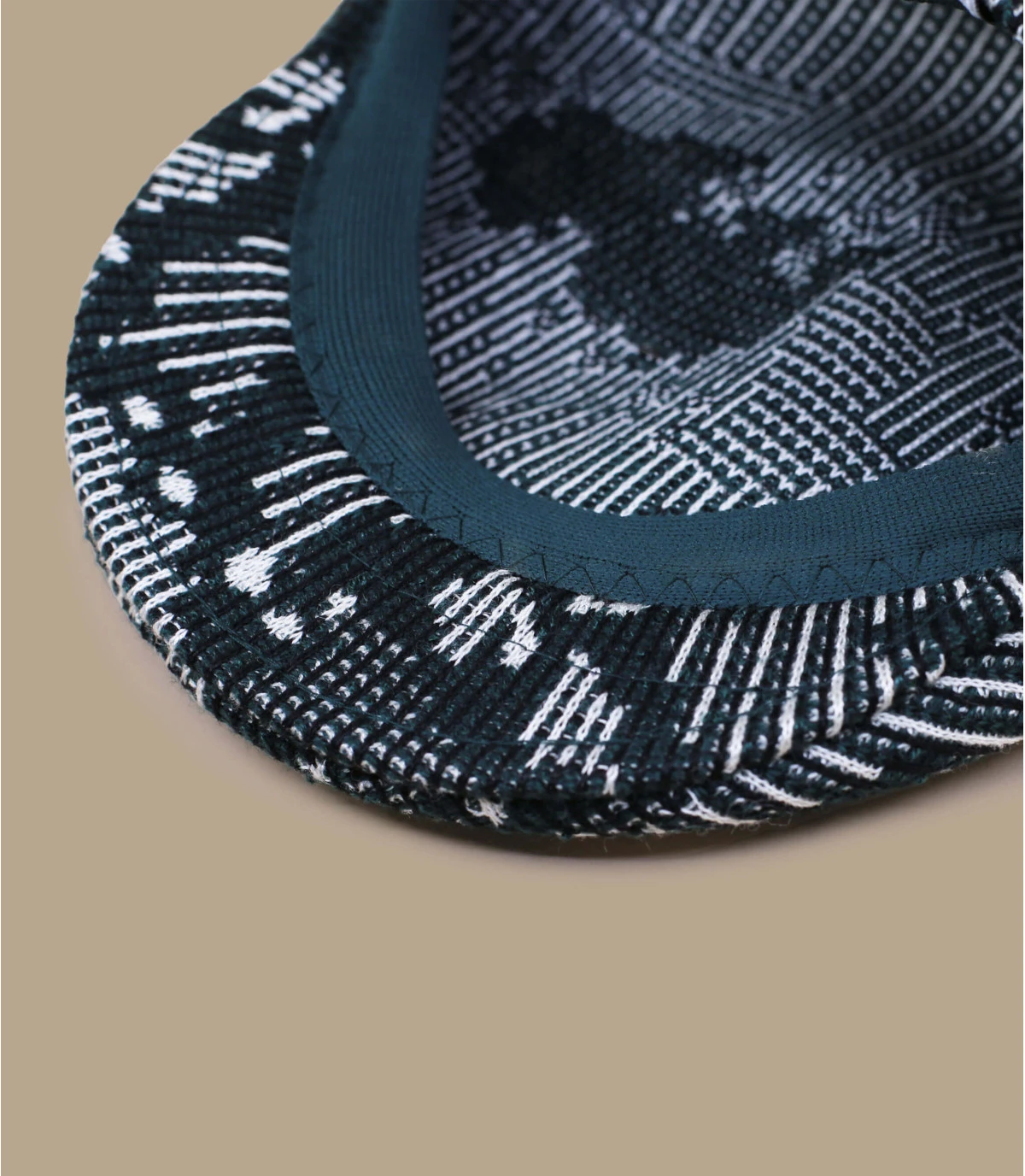 504 Camo Rib pine Kangol 504 Camo Rib Pine -Célèbre Chapeaux Magasin 504 camo rib pine 3