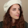 Beret Classique Ecru 1 Beret Classique Ecru -Célèbre Chapeaux Magasin beret classique ecruBeret20femme20ecru20Beret20classique20ecru