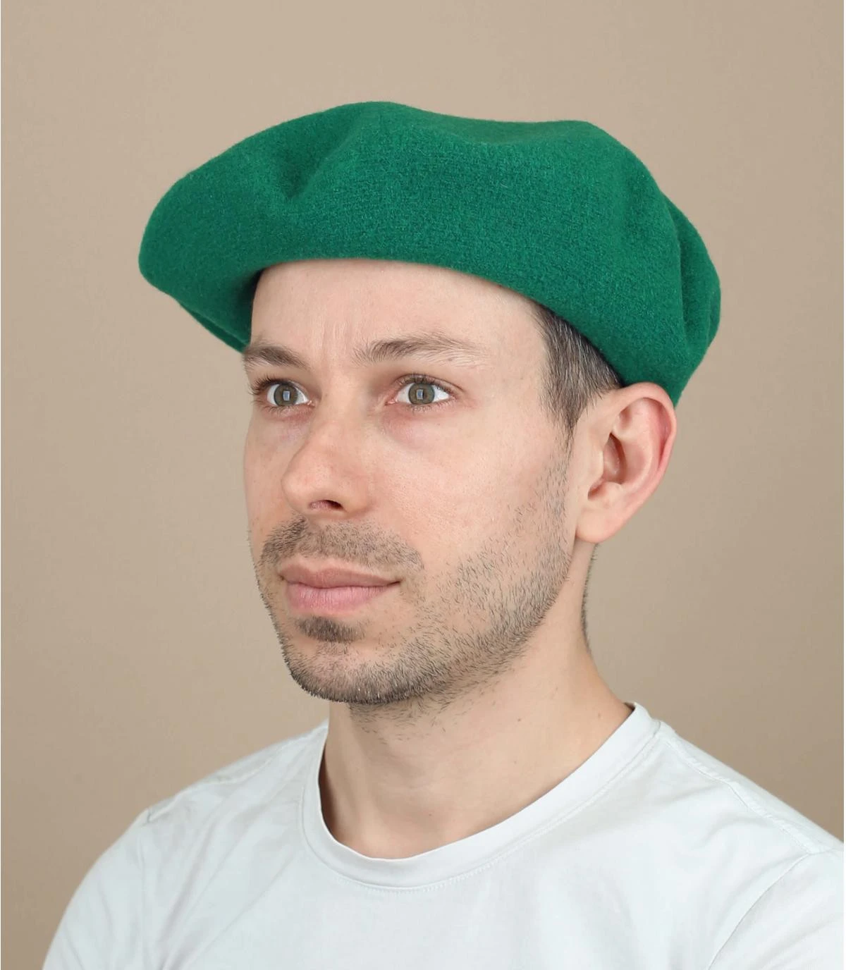 Beret classique vert emeraude Beret Classique Vert Emeraude -Célèbre Chapeaux Magasin beret classique vert emeraudeBeret20homme20vert20Beret20classique20vert20emeraude