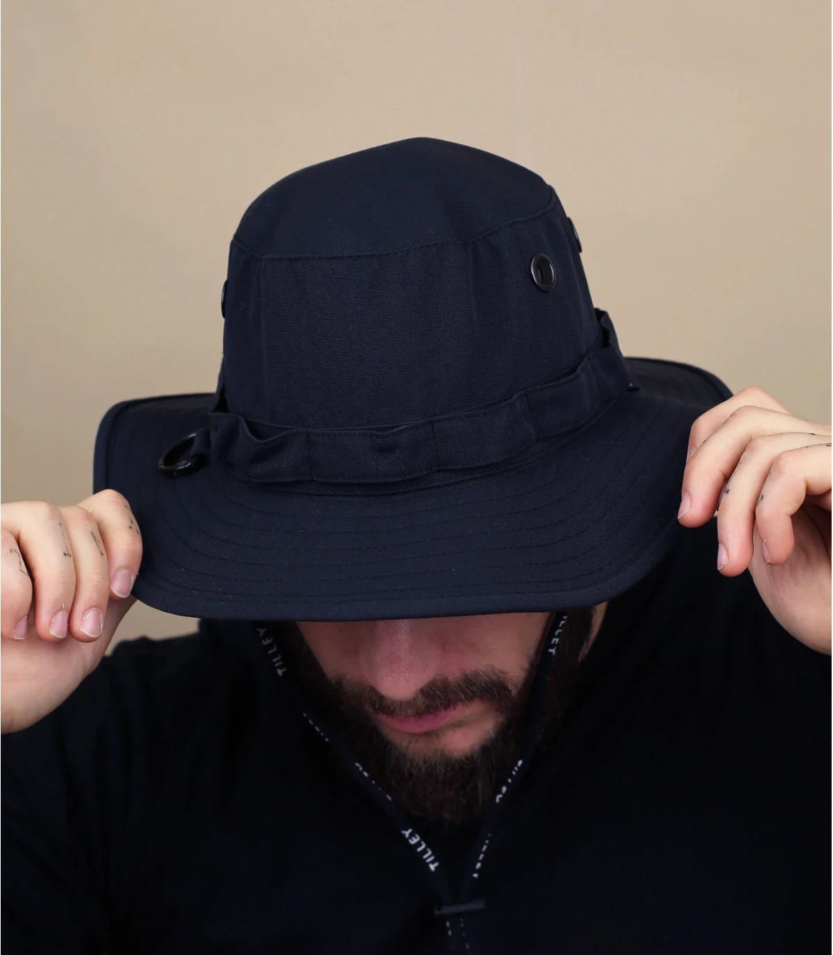 Canyon Bucket black Tilley Canyon Bucket Black -Célèbre Chapeaux Magasin canyon bucket black