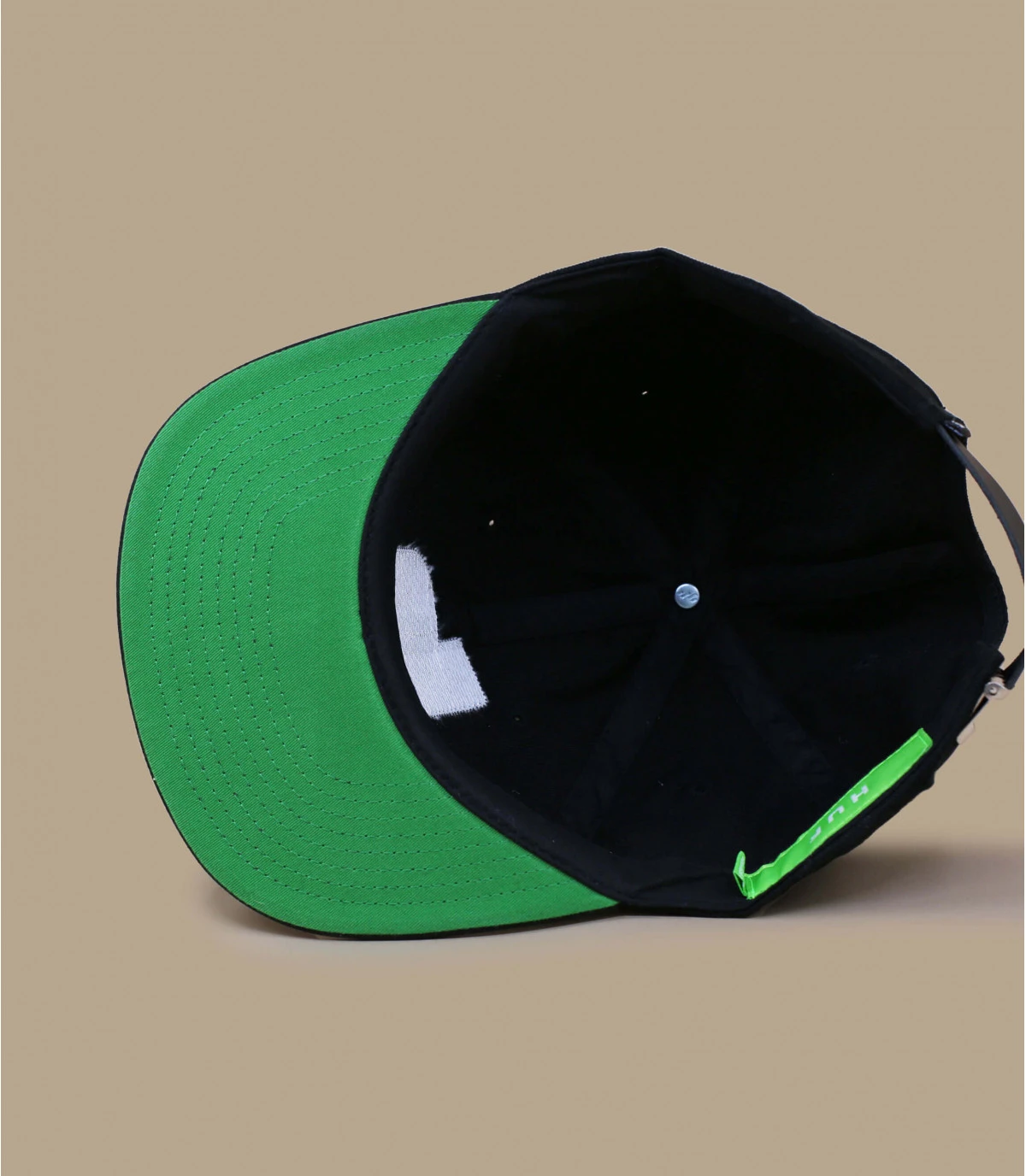 Chenille Patch 6 Panel black HUF Chenille Patch 6 Panel Black -Célèbre Chapeaux Magasin chenille patch 6 panel black 5