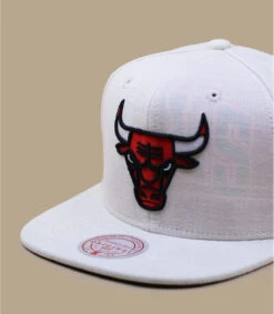 Mitchell & Ness Cut Away Bulls 4 Mitchell & Ness Cut Away Bulls -Célèbre Chapeaux Magasin cut away bulls 2