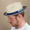 Shutter Navy 2 Shutter Navy -Célèbre Chapeaux Magasin don gun navychapeau20paille20detail20contrastan20Shutter20navy