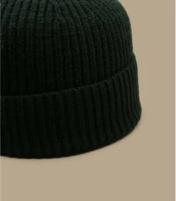 Engineered Knit Ribbed Beanie Bottle Green -Célèbre Chapeaux Magasin engineered knit ribbed beanie bottle green 2