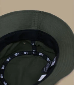 NEW ERA Essential Tapered Bucket Olive 4 NEW ERA Essential Tapered Bucket Olive -Célèbre Chapeaux Magasin essential tapered bucket olive 2