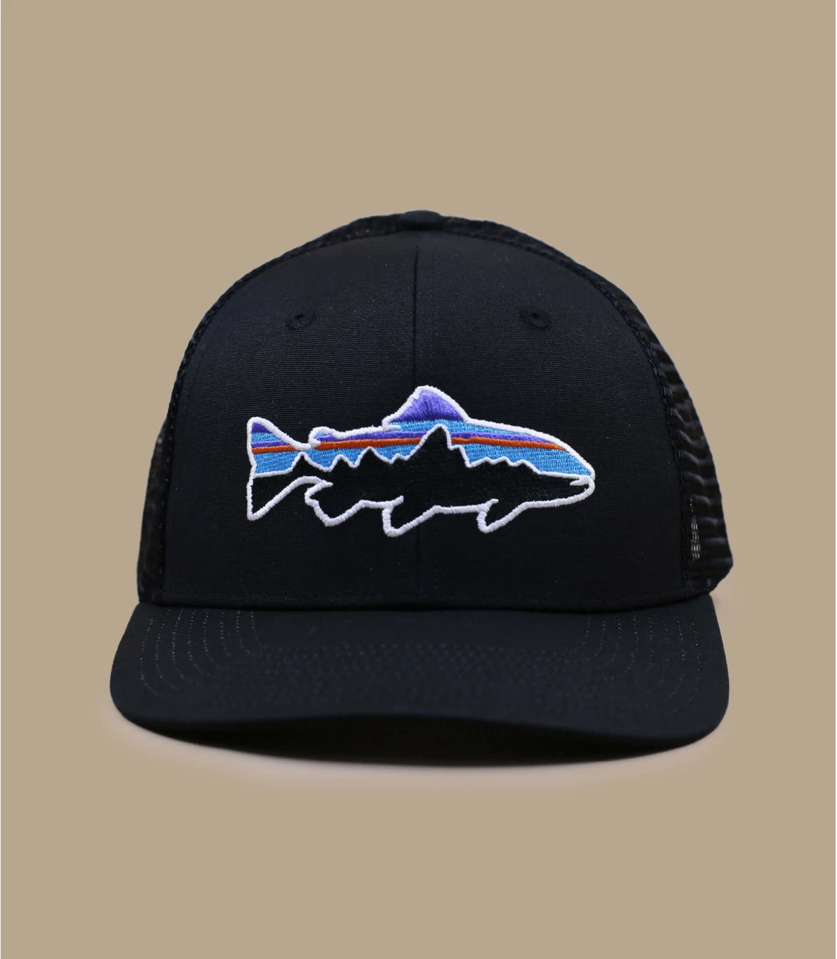Fitz Roy Trout Trucker black Patagonia Fitz Roy Trout Trucker Black -Célèbre Chapeaux Magasin fitz roy trout trucker black 1