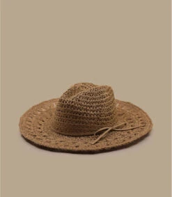 Renata Camel -Célèbre Chapeaux Magasin renata camel 1