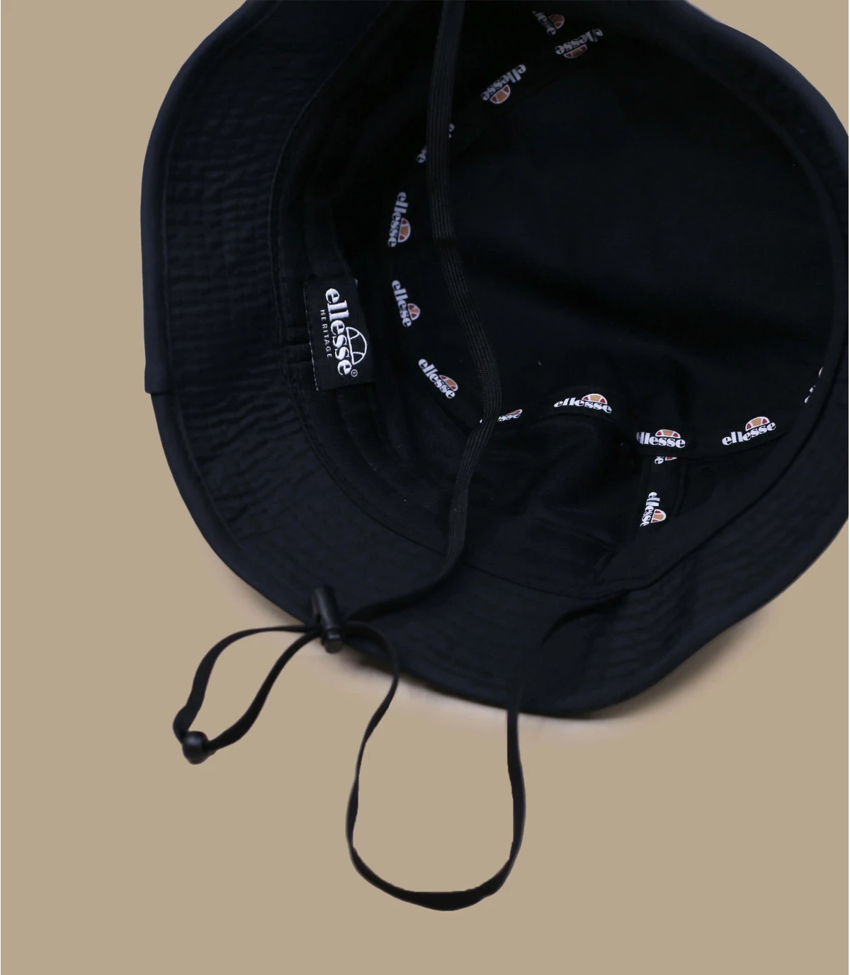 Rolas Bucket black Ellesse Rolas Bucket Black -Célèbre Chapeaux Magasin rolas bucket black 3