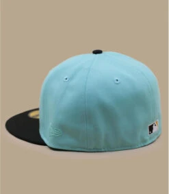 NEW ERA Side Patch 59Fifty New York Yankees Blue Tint Black -Célèbre Chapeaux Magasin side patch 59fifty new york yankees blue tint black 4