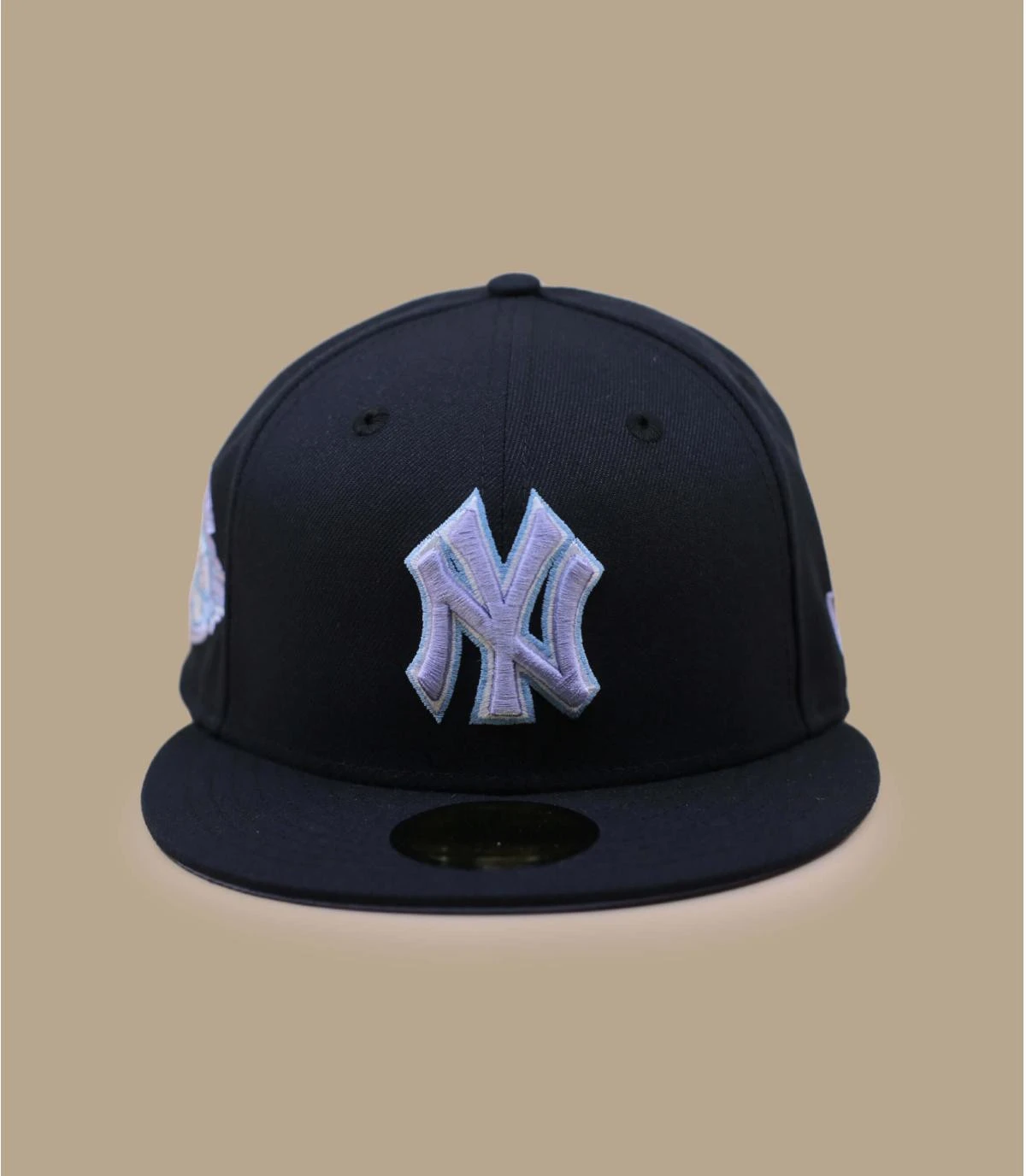 Side Patch 59Fifty New York Yankees navy lavender NEW ERA Side Patch 59Fifty New York Yankees Navy Lavender -Célèbre Chapeaux Magasin side patch 59fifty new york yankees navy lavender 1