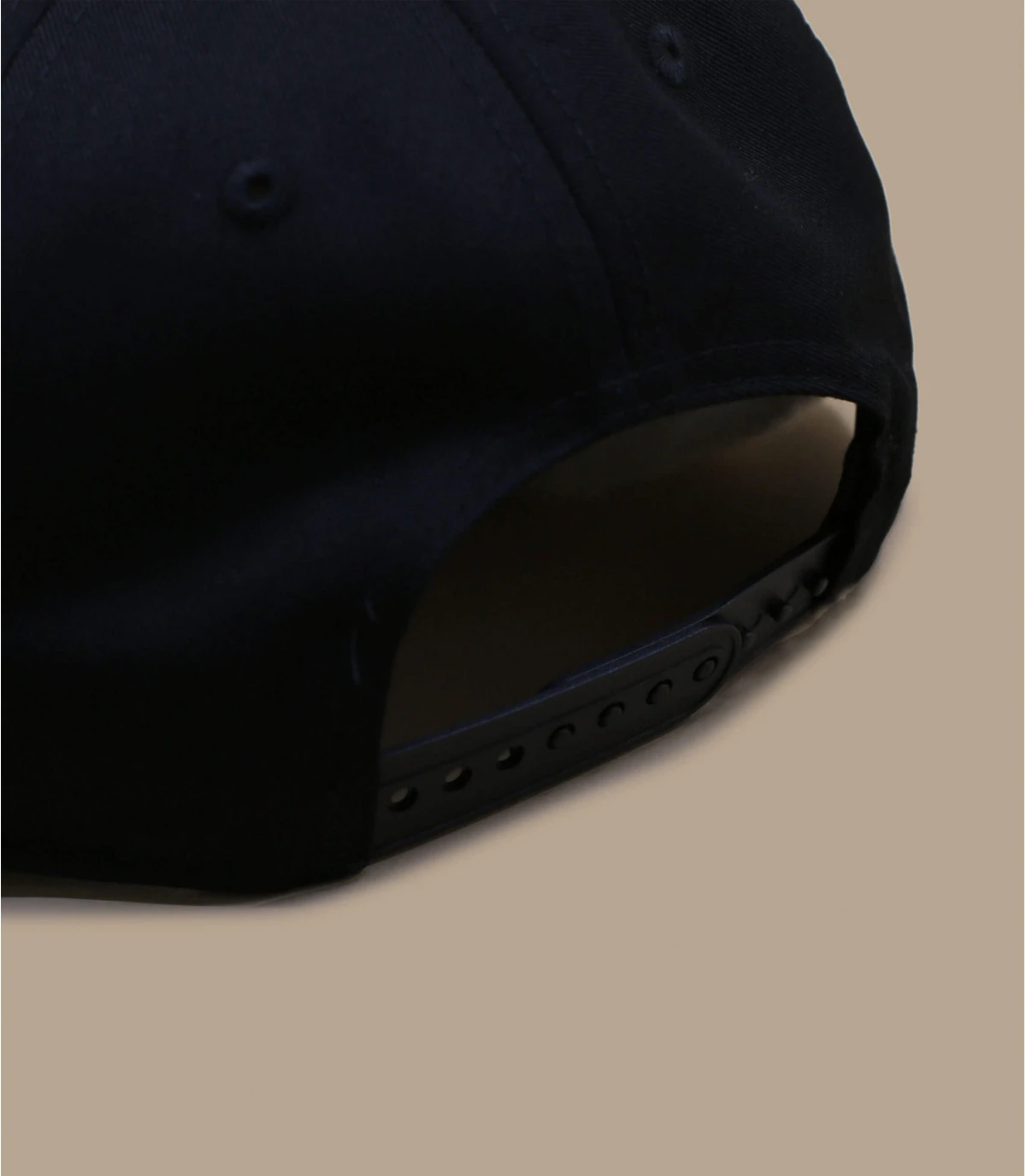 Snapback NFL Black Base 950 Las Vegas Raiders NEW ERA Snapback NFL Black Base 950 Las Vegas Raiders -Célèbre Chapeaux Magasin snapback nfl black base 950 las vegas raiders 4