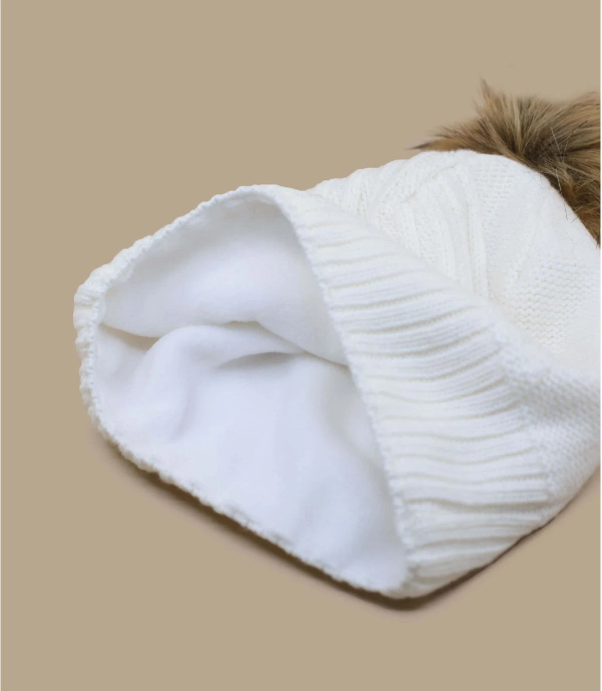 Stia white Stia White -Célèbre Chapeaux Magasin stia white 3