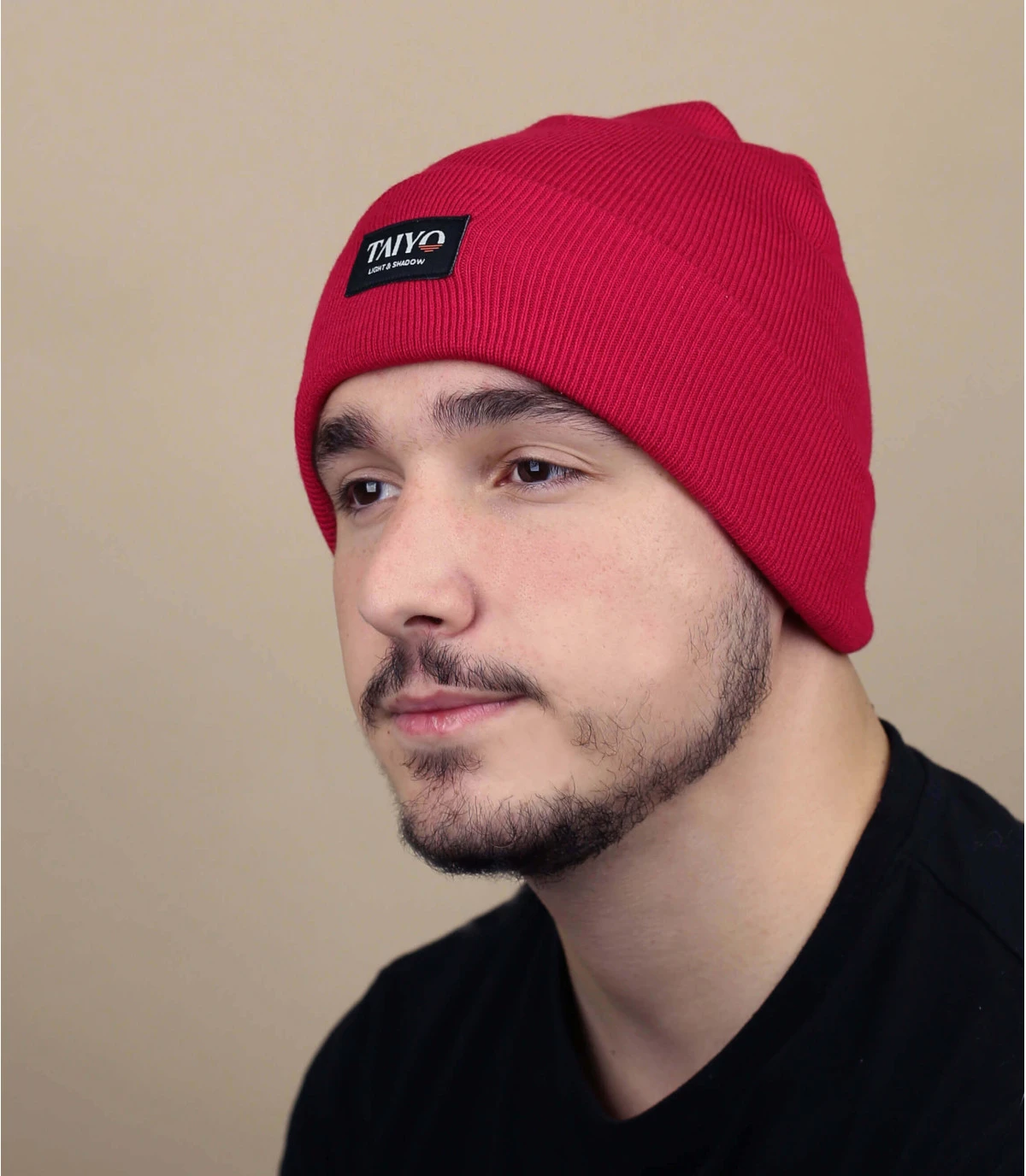 Tessy Cuff Beanie red Tessy Cuff Beanie Red -Célèbre Chapeaux Magasin tessy cuff beanie red