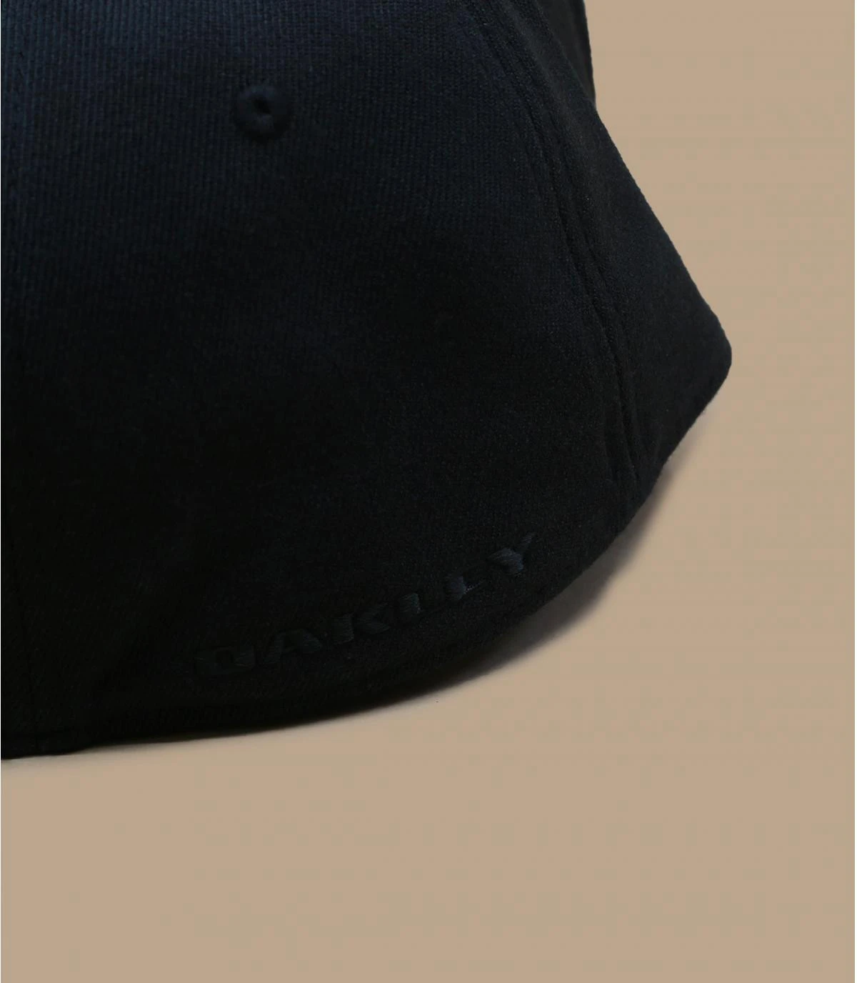 Tincan black graphic camo Oakley Tincan Black Graphic Camo -Célèbre Chapeaux Magasin tincan black graphic camocasquette20Oakley20noir20camo