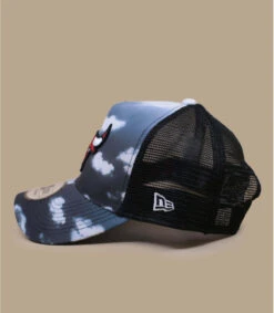 NEW ERA Trucker Cloud AOP Bulls Grey -Célèbre Chapeaux Magasin trucker cloud aop bulls grey 3
