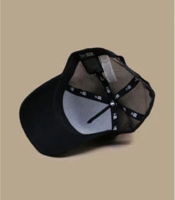 NEW ERA Trucker NE Heritage Black 7 NEW ERA Trucker NE Heritage Black -Célèbre Chapeaux Magasin trucker ne heritage black 5