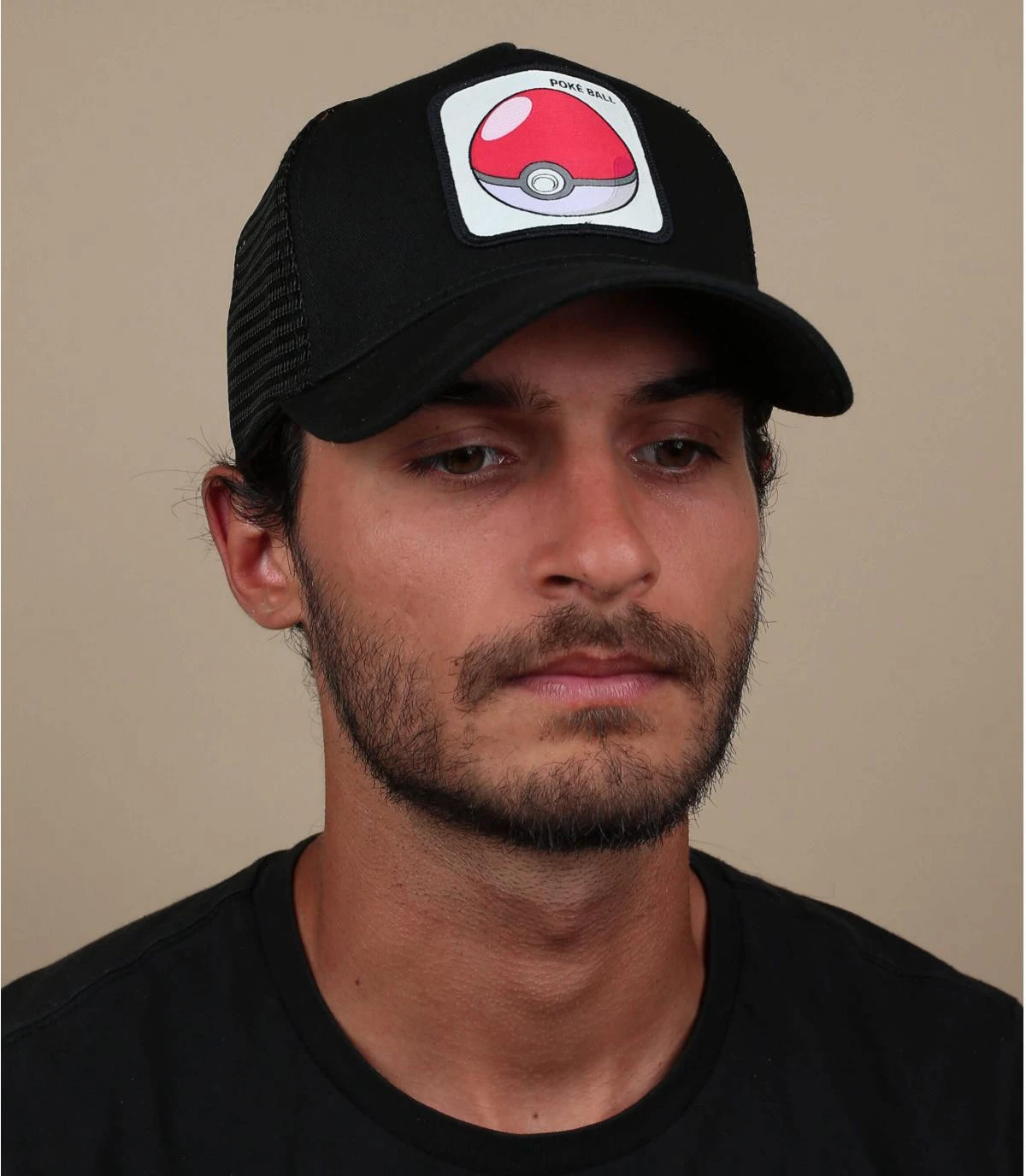 Trucker Pokemon Poké Ball Capslab Trucker Pokemon Poké Ball -Célèbre Chapeaux Magasin trucker pokemon poke balltrucker20Poke20ball20noir20Trucker20Pokemon20Poke20Ball