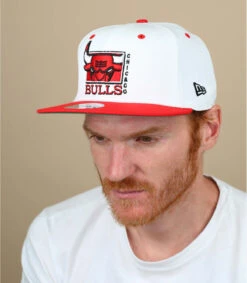 NEW ERA White Crown 950 Bulls